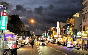 墾丁大翻身？「超肥厚鮭魚」這樣200　上千人暴動求店址