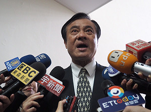 蘇嘉全不爭取立委提名 盼妻打消無黨籍參選念頭