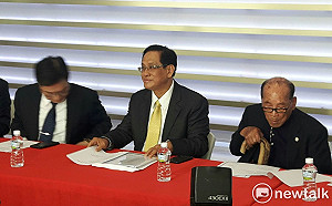 無預警遭拔民視董座  郭倍宏反擊：董事會決議無效