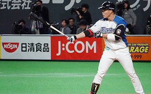 沒讓大家久等！王柏融日職生涯首安出爐