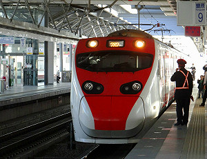 台東返鄉專車732席秒殺！明清晨6時開放第二波訂位