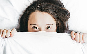 夫妻同床老公睡不好？日本研究：這樣作能改善睡眠品質