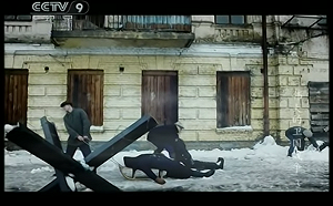 這戶俄國人家真命大 納粹德軍砲彈就在地板下