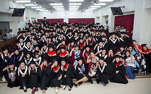 搶先機！1/3畢業生開始求職　碩博士從工程研發人員下手