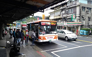 清明疏運 轉乘新北公車享一段票價免費