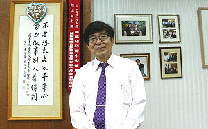 (影) 年年調漲藥價沒問題？健保署長李伯璋帶你透視藥價真相