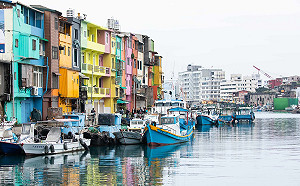 基隆正濱漁港彩色屋　讓你一秒變網美