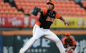 中華職棒／連飆150公里速球　知念広彌還有這習慣