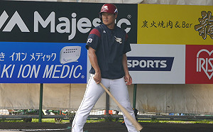 真的有棒球之神存在！樂天銀次緊急接任捕手讓人想起他(影)