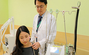 資優生指考壓力「面癱」 復健治療有效