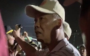 (影)炮竹被拆引不滿 國民黨彰縣副議長許原龍嗆消防員：皮在癢