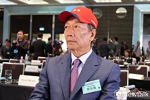 資深黨員郭台銘考慮選總統  賴士葆：國民黨手握兩張王牌