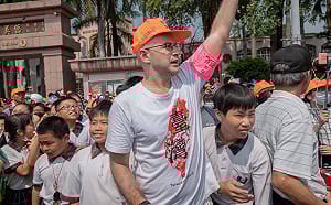 台灣人單純不是笨！吳鳳捍衛台灣人爆氣開嗆