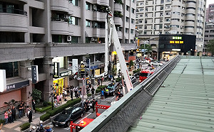 15歲國中生從七樓住家墜下！目前正在搶救中