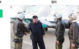 又想搗彈？  金正恩談笑視察新型戰術武器測試