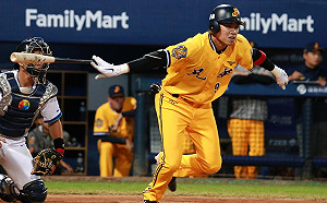 中華職棒／破解對方佈陣　王威晨致勝安打貫徹兄弟精神