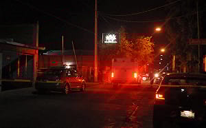 墨西哥酒吧槍擊案 槍手掃射釀13死