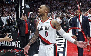 NBA／重演5年前情景　利拉德再次投進淘汰對手的絕殺(影)