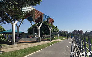 金.馬清晨濃霧特報 周二午後變天轉濕涼多雨