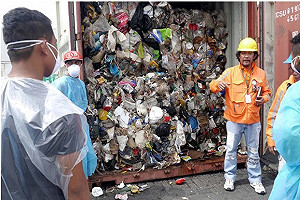 加拿大私運垃圾丟菲國6年 杜特地下通牒：不運走就宣戰