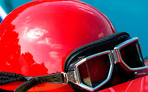 瓜皮安全帽並不安全　婦人車禍留下眩暈後遺症