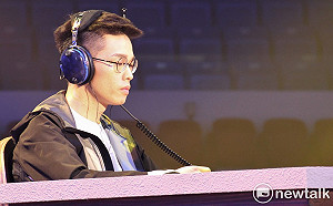 HCT世界總決賽》直落三！Roger輕取Tyler離晉級只差一勝