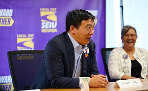 民主黨提民人選創紀錄 華裔企業家楊安澤也被列入