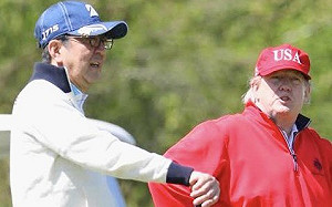 川普揪安倍第4次打高爾夫  5月訪日見新天皇