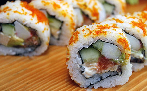 家中驚見「會走的壽司」！靠近一看…真相讓他大崩潰