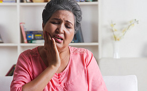 口臭透露牙周病警訊　拖延不治賠上健康代價大