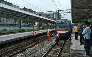 台鐵埔心站路人遭撞！埔心至楊梅上下行列車延誤