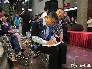 將海選發言人  柯P：學姊是重要資產、不能隨便損耗