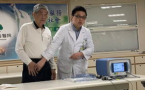 下肢冰冷、疼痛竟是「腳中風」！醫師：8種人是高危險群