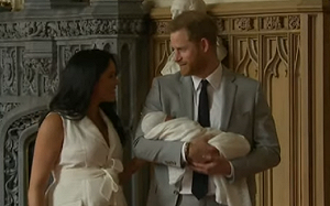 (影) 哈利夫婦攜子亮相 梅根：擁有世上最棒的兩個男人