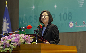 勉保持熱情與創新  總統盼公務員成為國家穩定的力量