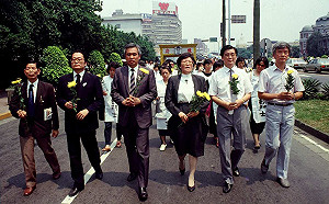 邱萬興圖輯》為返鄉而死的女英雄—陳翠玉