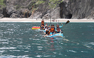 夏天來了！體驗立槳衝浪　探索蘇澳海岸秘境