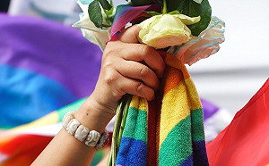 「Yes, I do」時機太巧合 他說：他是刻意用同婚新聞蓋掉批評聲浪…