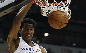 NBA／勇士變陣爭取聽牌　再次更換先發中鋒人選(影)