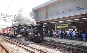 快搶票　體驗蒸汽火車與花東縱谷仲夏美景