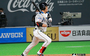 日職／大雨也擋不住！王柏融連5戰敲安　火腿對軟銀3連敗