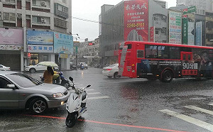 雨炸南台灣！高屏今明兩天總雨量上看500毫米