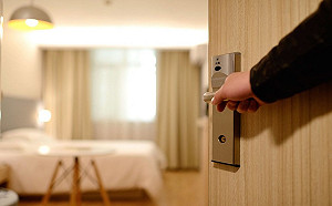 飯店浴室多用「透明玻璃」？背後原因曝光　這一點超害羞