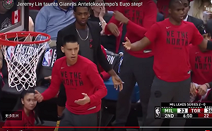 NBA／兩人犯滿仍無法上場　林書豪場邊大演模仿秀超搶戲(影)