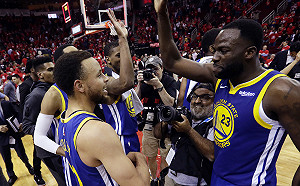 NBA／勇士兩人砍下大三元　NBA史上首次(影)