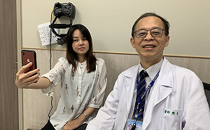 樂當網紅網美愛直播　醫：小心職業病引發白內障