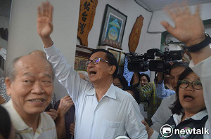 立委參選人服務處舉辦簽書會 阿扁相挺意味濃厚