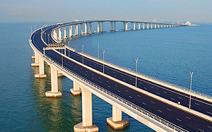 港珠澳大橋啓用半年 吸引高端旅客訪澳