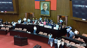 (影)李進勇人事案》藍委硬搶票匭釀人受傷　蘇嘉全：不應暴力杯葛