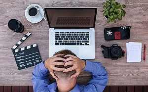 WHO首度把過勞視為疾病！國內定義還得與「2類疾病」相關